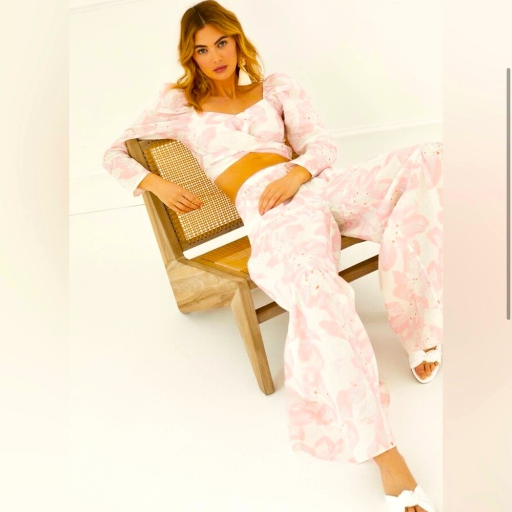 SOMETHING NAVY Floral Tiered Wide Leg Pants size